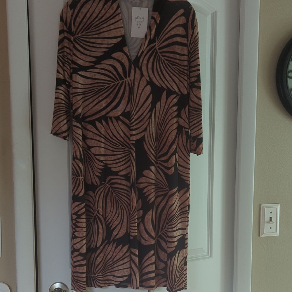 Ayra Women's Black and Tan Leaf Print Dress 38" Long